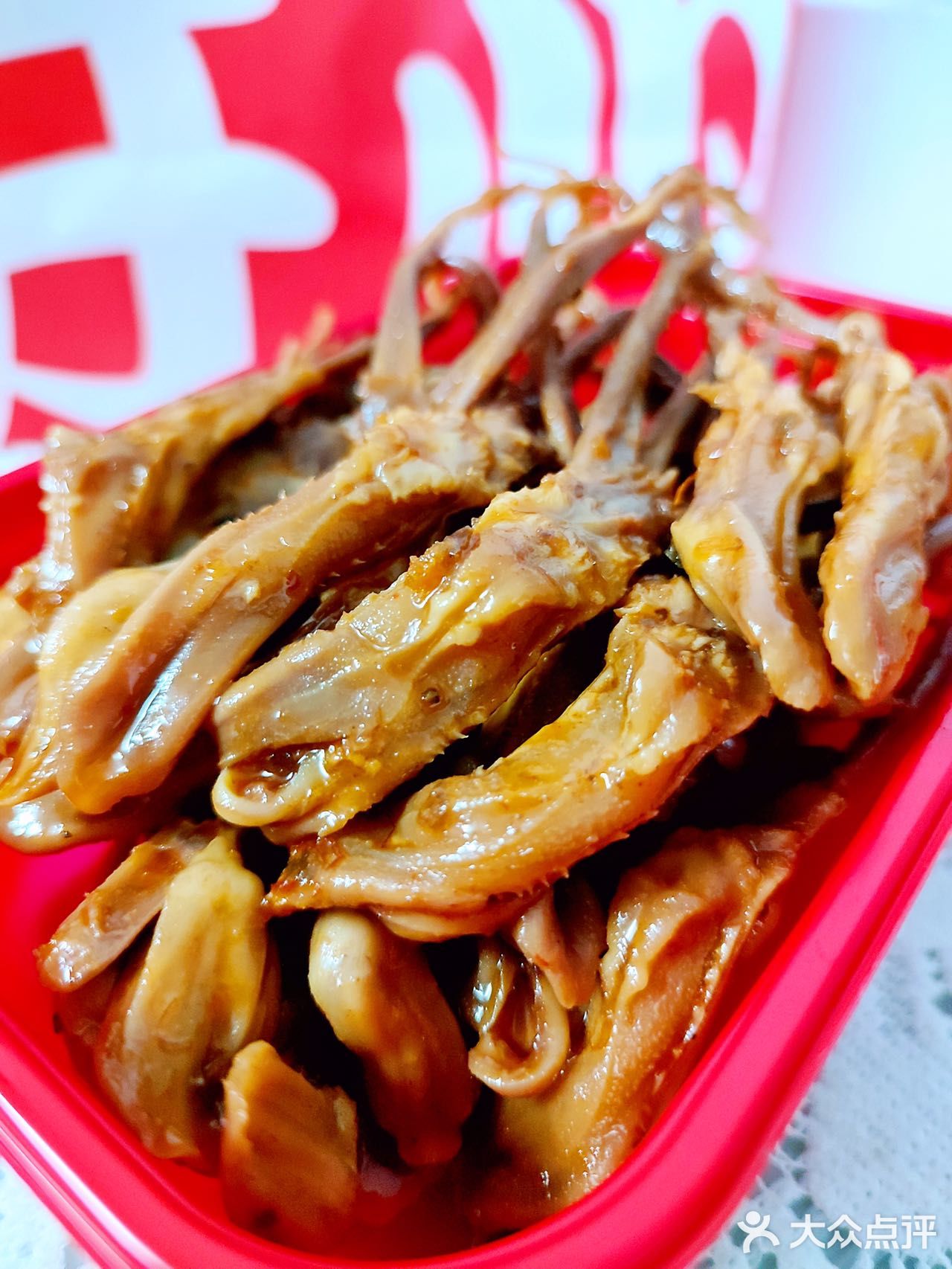 绝味鸭舌，追剧休闲必备小吃！