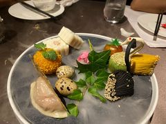 锦绣点心拼盘-三利音·东方司宴(外滩店)