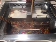 -海底捞火锅鲜切牛肉主题店(长寿路店)