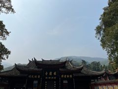 -峨眉山报国寺