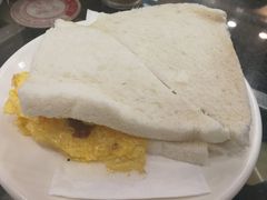 火腿蛋三明治-义顺牛奶公司(庇利金街店)