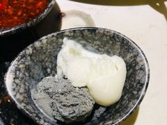 冰激凌-哥老官重庆美蛙鱼头(松江地中海十八哥店)