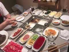 -海底捞火锅(新松江路生日主题店)