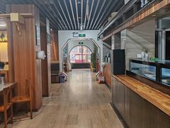 -亮亮面馆(经六路店)