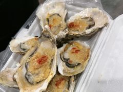 -蚝哥花姐湛江烤生蚝(美丽湾市场店)