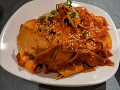 辣糊糊土豆豆皮双拼-红柳枝滩羊烧烤·非遗