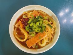 黄面凉皮-恺撒烤包子