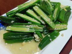 蒜蓉秋葵-悦香园鲜椒鸡(海阳店)