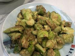 麻酱黄瓜-清真喜兰老丁羊汤特色小吃