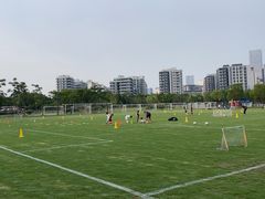 -Riverside河畔少儿足球培训(前滩店)