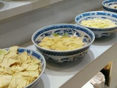 -泉福居酱骨头自助广场(南大街商业步行街店)