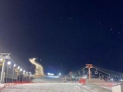 -丝绸之路山地度假区滑雪场