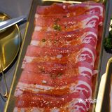 南京东路上的炭火泥炉烤肉