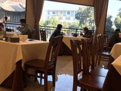 靠窗位-怡园饭店-餐厅(四望亭店)