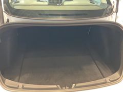 -TESLA 特斯拉(上海太古汇体验店)