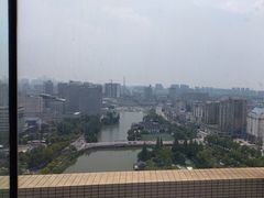 -云顶旋转自助景观餐厅