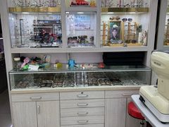 -朱师傅眼镜·蔡司·依视路·尼康(市先进店)