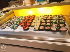 -上海浦东假日酒店逸庭咖啡厅