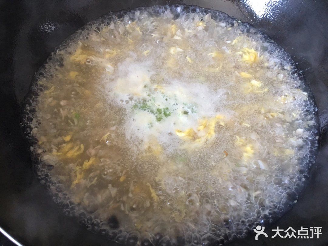 夏日新鲜味道之汤体浓稠蘑菇蛋花汤