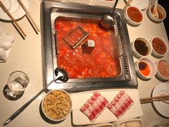 -海底捞火锅鲜切牛肉主题店(长寿路店)