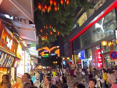 -八一路好吃街(雨田商务大厦店)