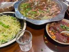 -谢老五跷脚牛肉·非遗传承店