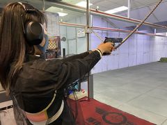 -都市枪神实弹射击俱乐部
