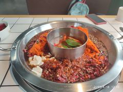 -瓜西西重庆火锅(花溪店)