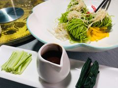 鸡丝凉面-卯火锅(人和协信店)
