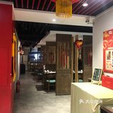 矿泉水锅底的台湾火锅