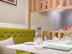 卡座-汤城小厨•粤菜•靓汤(西直门凯德MALL店)