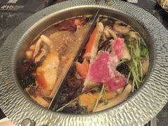 -牛YO寿喜烧·铁板烧和牛火锅自助(市府恒隆店)