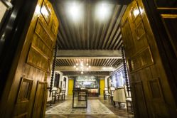 -唯一旅拍·颂当代影像艺术中心(上城店)