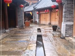 -雪山彩虹谷景区