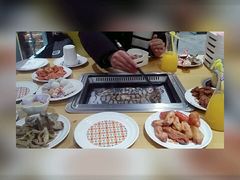 -钦瓦台时尚自助餐厅(银泰城店)