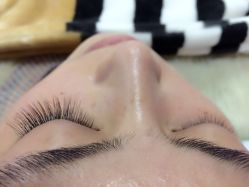 -Yolee雅妮容颜定制美睫·美甲