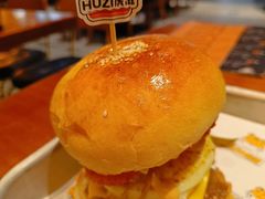 -HUZI虎滋精酿餐吧(京西大悦城店)