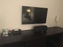 -桔子酒店(上海西藏北路地铁站店)