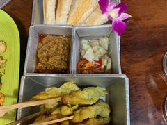 -Dang restaurant (patong phuket)