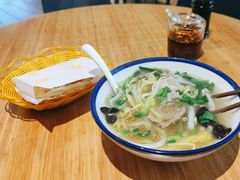 羊肉粉丝汤-恒国肉夹馍(恒生万鹂广场店)