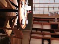 -蜜桃餐厅·伴山(湖滨商业街店)