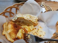 杏仁羊角-麦田工坊(月湖店)