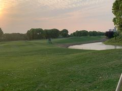 -银涛高尔夫练习场(徐泾店)