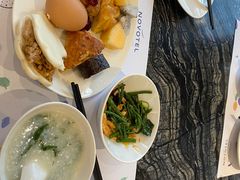 -西安君富酒店(大明宫龙首原地铁站店)