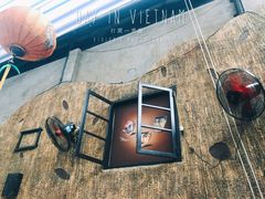 -Lanterns Vietnamese Restaurant