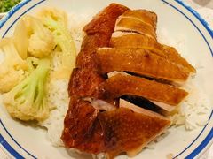 烧鹅拼油鸡饭-香港新发烧腊茶餐厅(书城店)