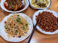 -一家人剪刀面(海伦国际店)