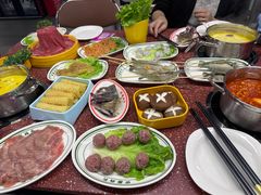 -四囍码头海鲜烧烤自助火锅(外滩南京东路悦荟广场店)