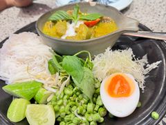 -Kub Kao Kub Pla (Terminal21)