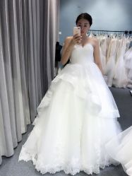 -Flora婚纱礼服定制租赁店